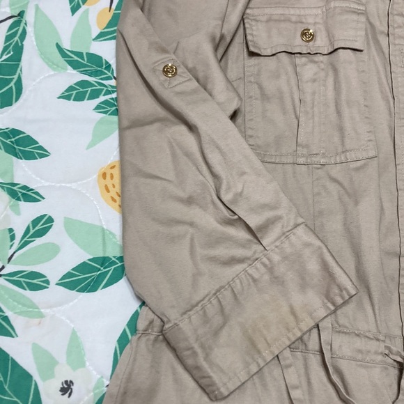 Michael by Michael Kors taupe button front 3/4 sleeve shirt size 4 - Picture 6 of 7